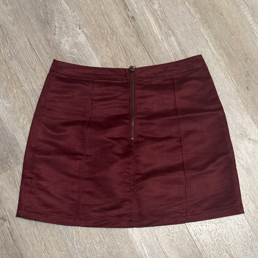 Old Navy Maroon Pencil Skirt - Picture 2 of 3